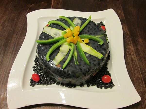 Aspic di fagioli neri o soia nera